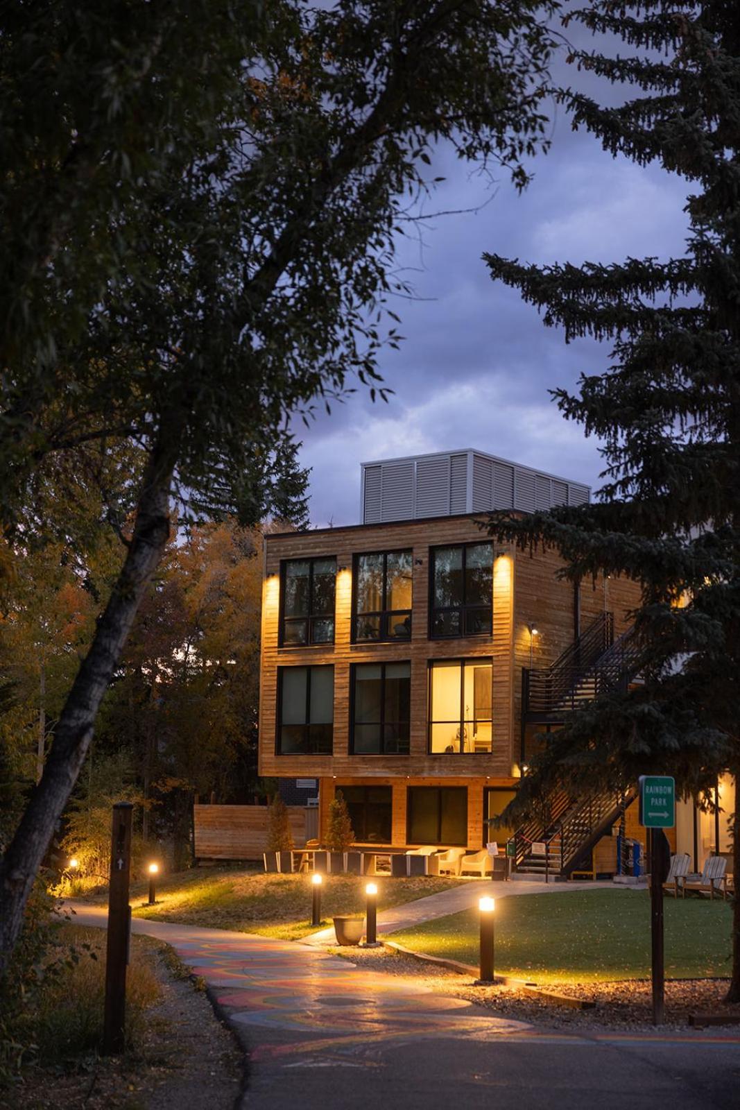 The Block Hotel & Commons Силвърторн Екстериор снимка